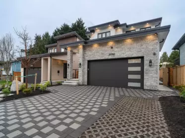 Outdoor Kitchen Photo of 11768 92 Avenue, Delta, BC