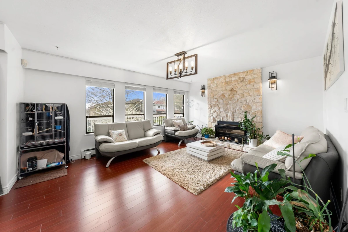 Living Room Photo of 7882 Windsor Street, Vancouver, BC