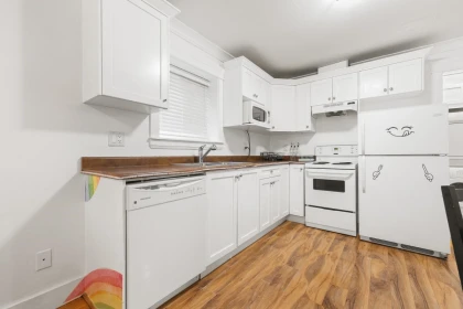 Outdoor Kitchen Photo of 15487 Thrift Avenue, White Rock, BC