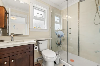 Pantry Photo of 15487 Thrift Avenue, White Rock, BC
