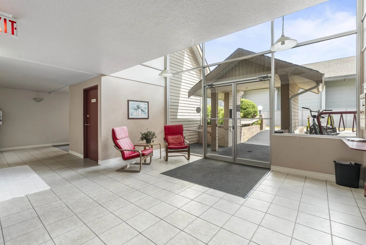 Family Room Photo of 221 11806 88 Avenue, Delta, BC