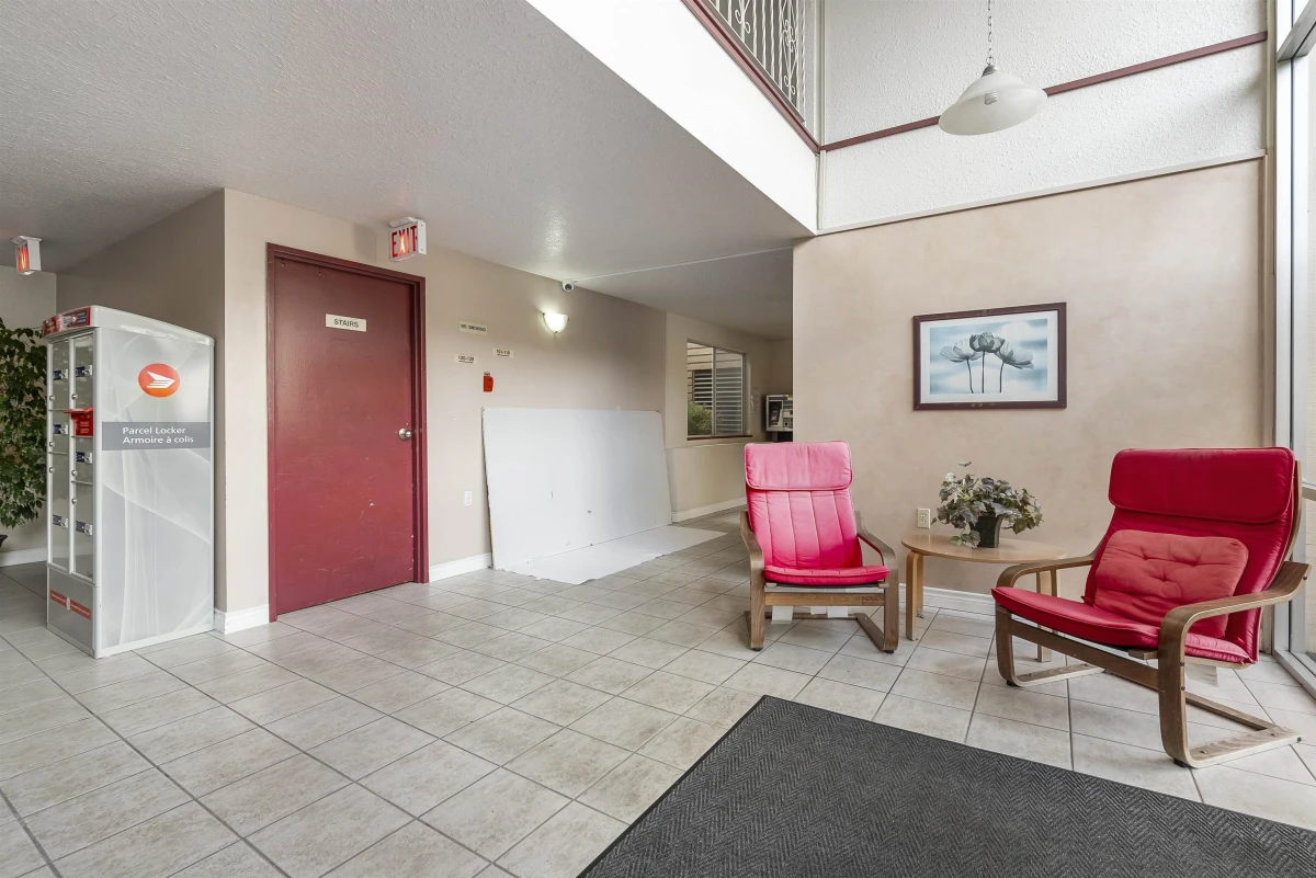 Living Room Photo of 221 11806 88 Avenue, Delta, BC