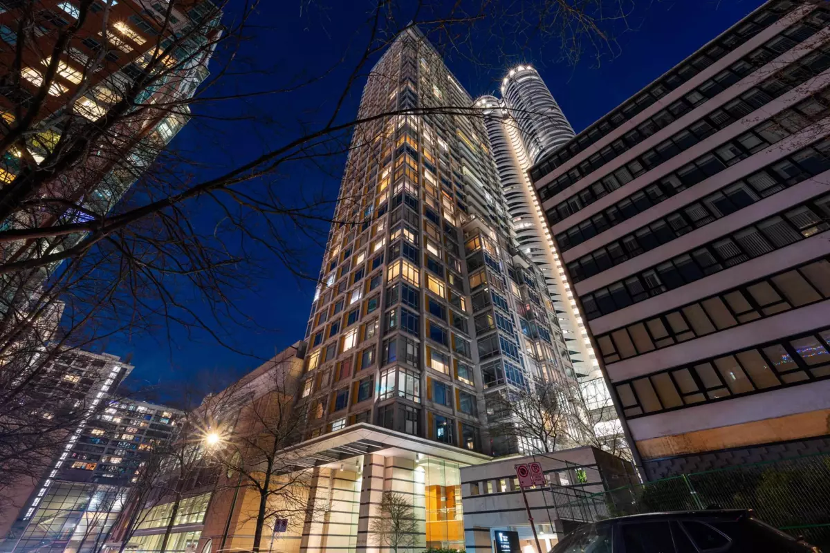 Exterior Rear Photo of 3406 1028 Barclay Street, Vancouver, BC