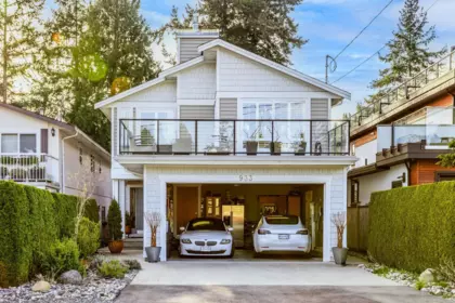 933 Maple Street, White Rock, BC, White Rock — Single Family Residence for sale