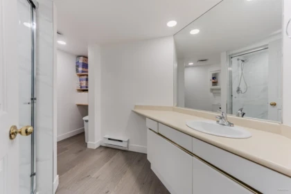 Mudroom Photo of 308 4955 River Road, Delta, BC