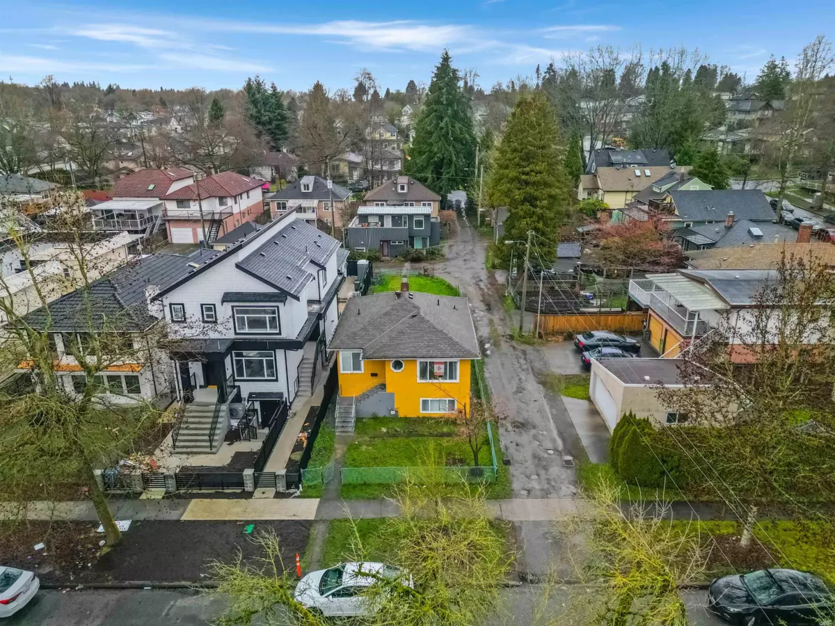 Exterior Rear Photo of 285 E 48th Avenue, Vancouver, BC