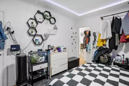Basement Recreation Room Photo of 285 E 48th Avenue, Vancouver, BC
