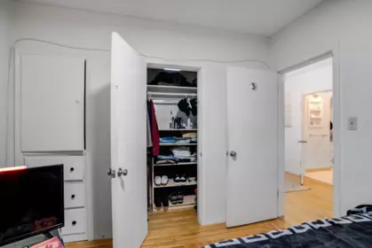Mudroom Photo of 285 E 48th Avenue, Vancouver, BC