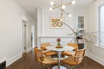 Kitchen Island Photo of 796 E 13th Avenue, Vancouver, BC