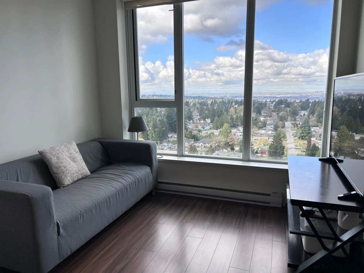 Dining Area Photo of 2615 13325 102a Avenue, Surrey, BC