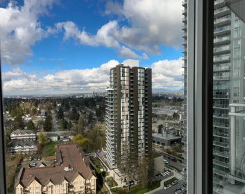 Guest Bathroom Photo of 2615 13325 102a Avenue, Surrey, BC