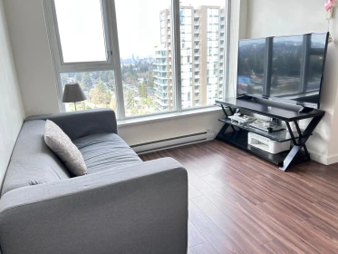 Kitchen Photo of 2615 13325 102a Avenue, Surrey, BC