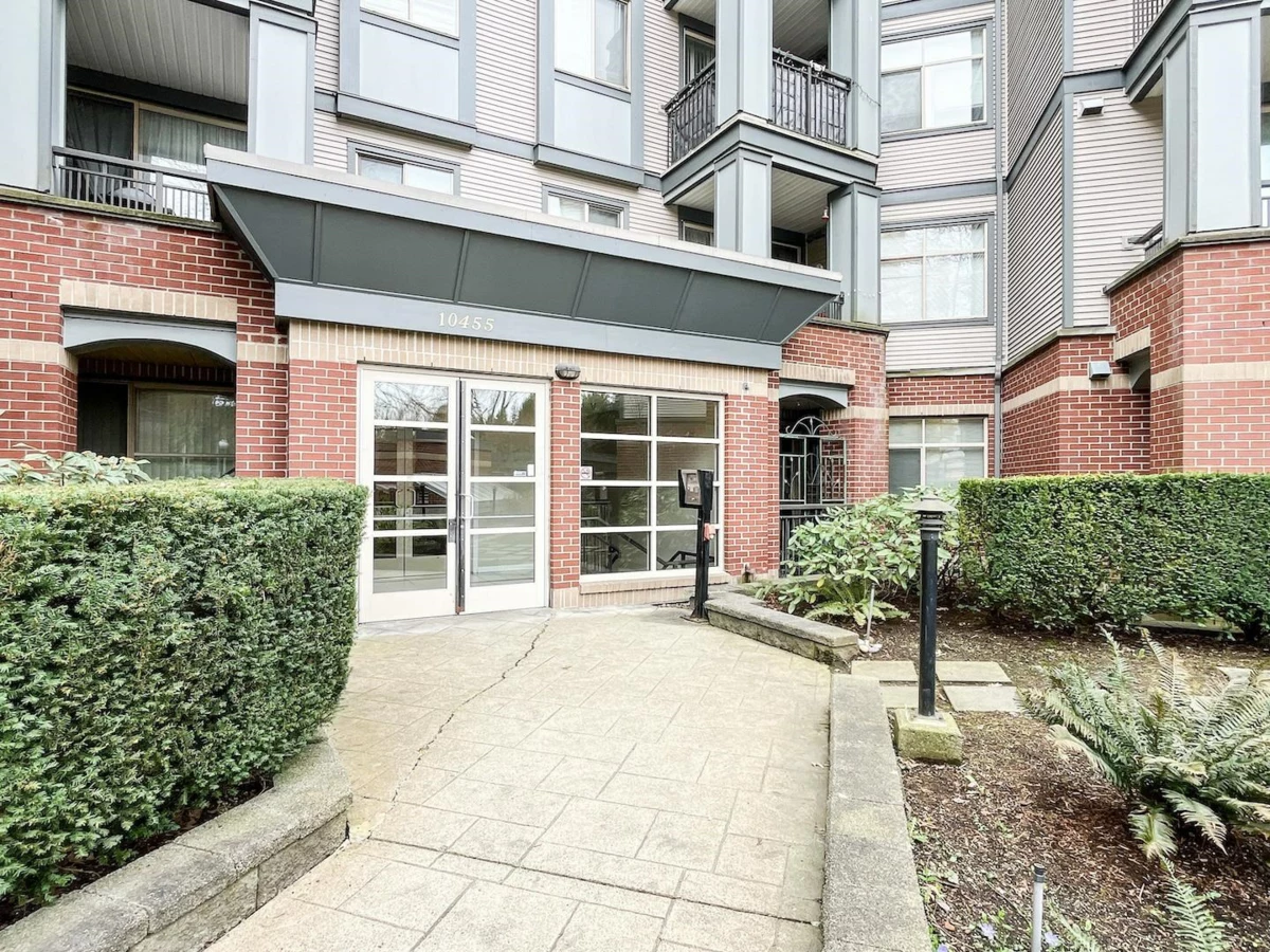 Family Room Photo of 208 10455 University Drive, Surrey, BC