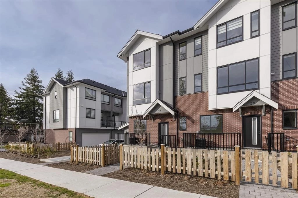 Exterior Rear Photo of 37 12635 63 Avenue, Surrey, BC