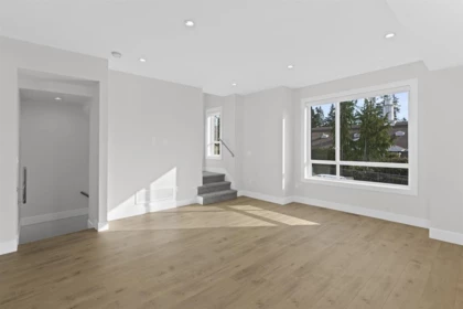 Mudroom Photo of 37 12635 63 Avenue, Surrey, BC