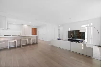 Entry Foyer Photo of 507 177 W 3rd Street, North Vancouver, BC