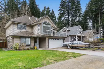 65882 Park Avenue, Hope, BC, Hope — Single Family Residence for sale