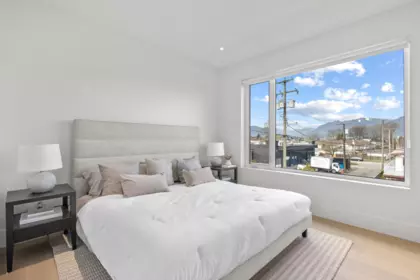 Office / Den Photo of 2 2425 Kitchener Street, Vancouver, BC