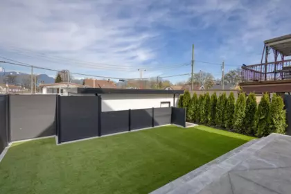 Swimming Pool Photo of 2 2425 Kitchener Street, Vancouver, BC
