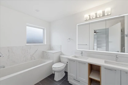 Entry Foyer Photo of 14 288 171 Street, Surrey, BC