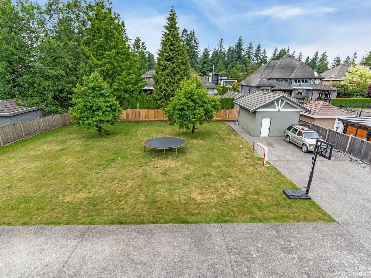 Family Room Photo of 5733 136b Street, Surrey, BC