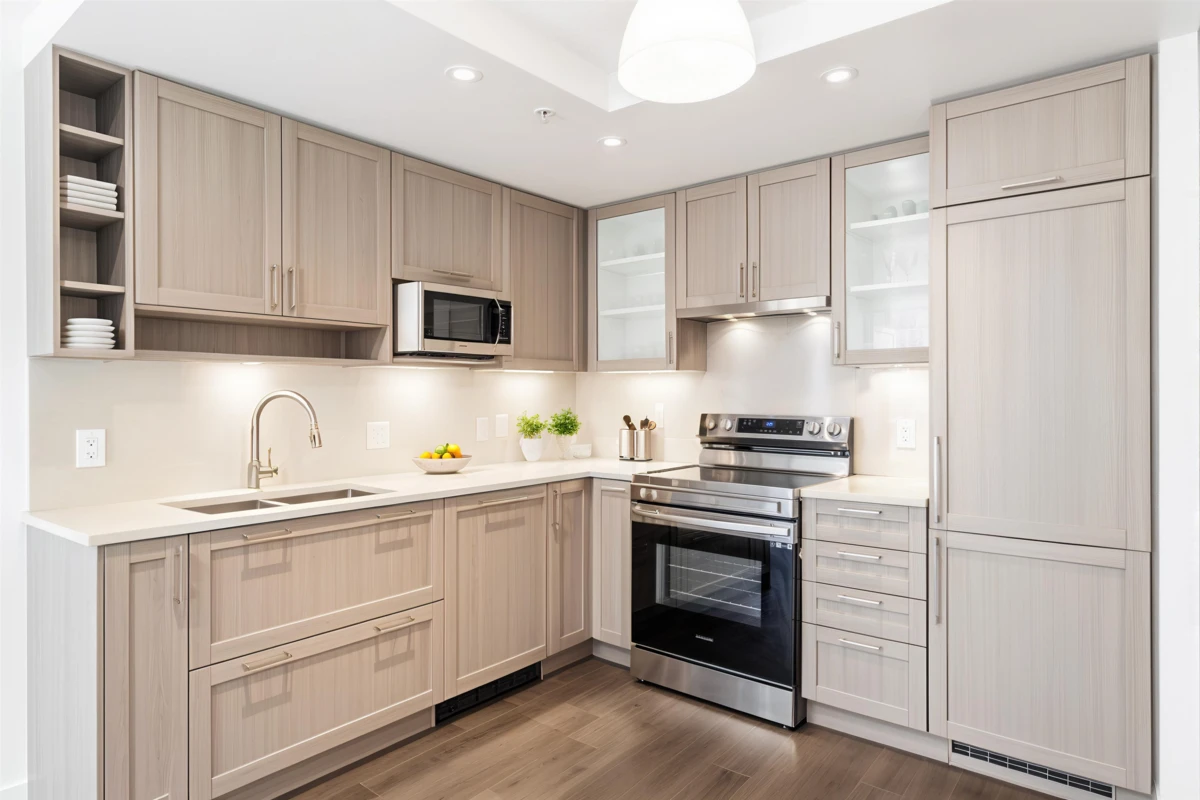 Dining Area Photo of 320 5665 Boundary Road, Vancouver, BC