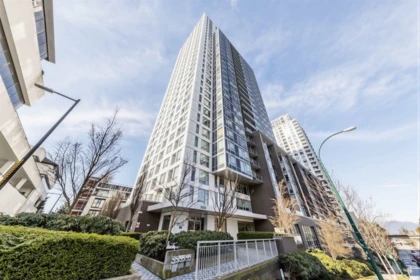 Loft / Bonus Room Photo of 320 5665 Boundary Road, Vancouver, BC