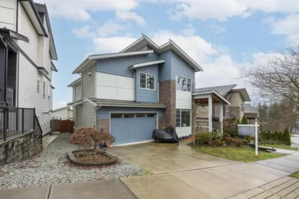 Garden / Landscaping Photo of 1407 Strawline Hill Street, Coquitlam, BC