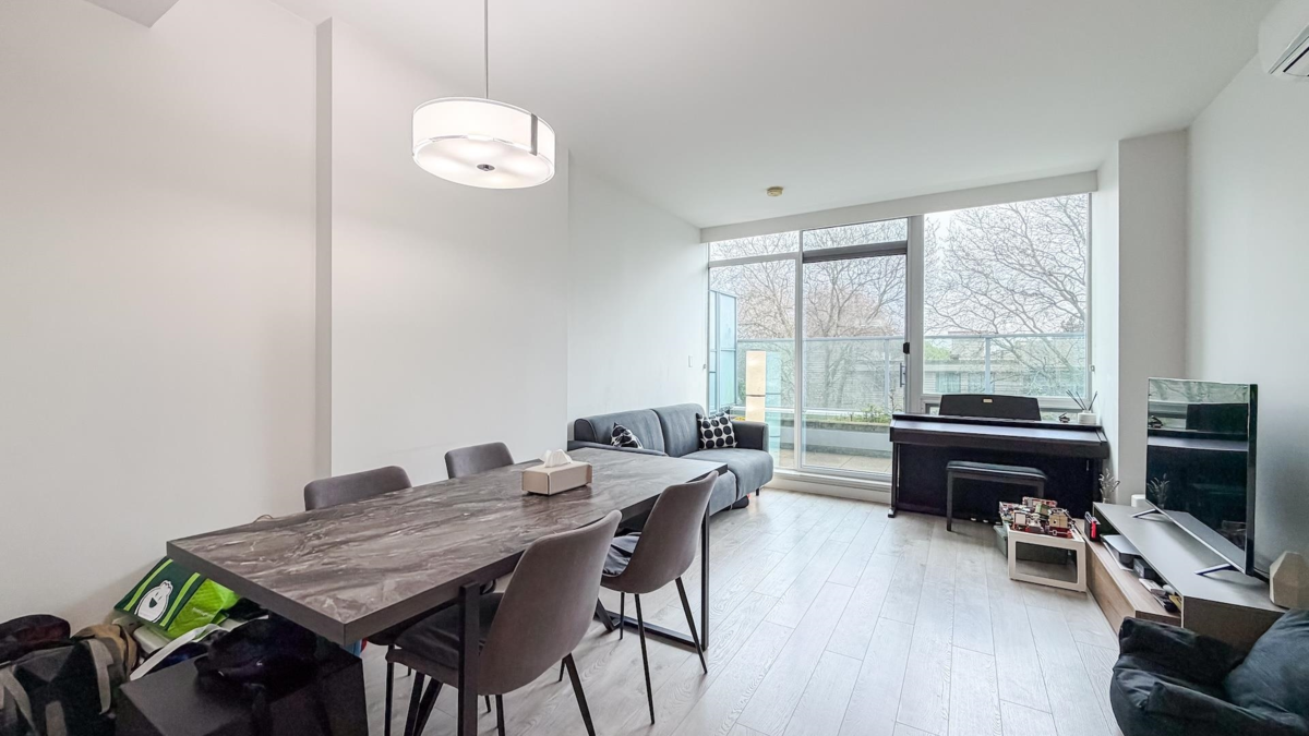 Dining Area Photo of 519 5599 Cooney Road, Richmond, BC