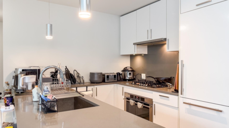 Kitchen Photo of 519 5599 Cooney Road, Richmond, BC