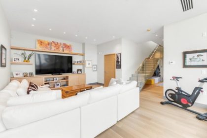 Basement Recreation Room Photo of 501 1510 W 6th Avenue, Vancouver, BC