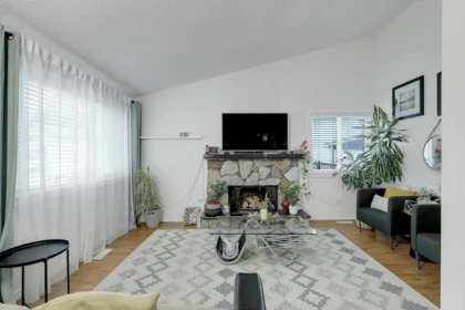 Entry Foyer Photo of 12902 72a Avenue, Surrey, BC
