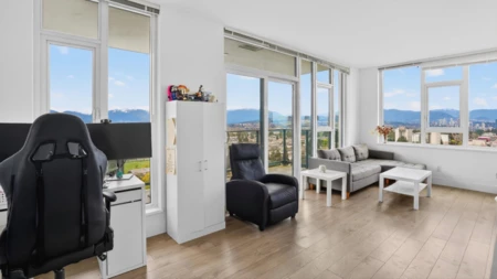 2205 7303 Noble Lane, Burnaby, BC, Burnaby — Apartment/Condo for sale