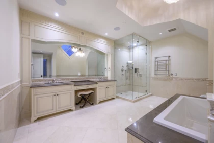 Basement Recreation Room Photo of 1316 Connaught Drive, Vancouver, BC