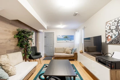 Powder Room Photo of 14366 101 Avenue, Surrey, BC