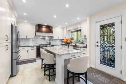 Kitchen Island Photo of 732 Rochester Avenue, Coquitlam, BC