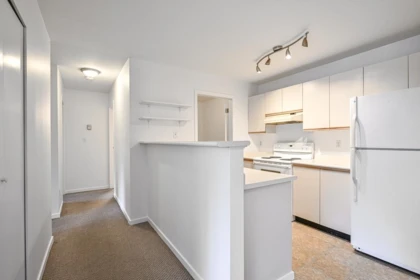 Kitchen Island Photo of 604 1750 Mckenzie Road, Abbotsford, BC