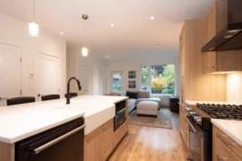 122 525 E 2nd Street, North Vancouver, BC