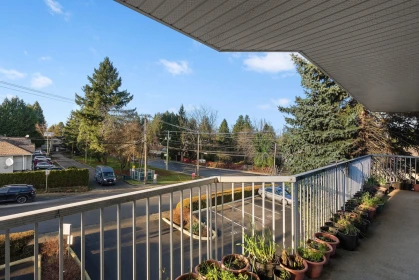 Powder Room Photo of 213 2750 Fuller Street, Abbotsford, BC
