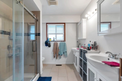 Guest Bathroom Photo of 10292 River Road, Delta, BC