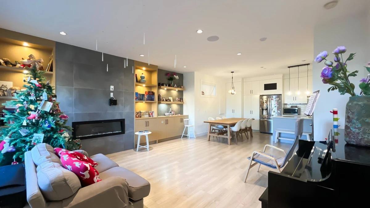 Family Room Photo of 5086 Manor Street, Burnaby, BC