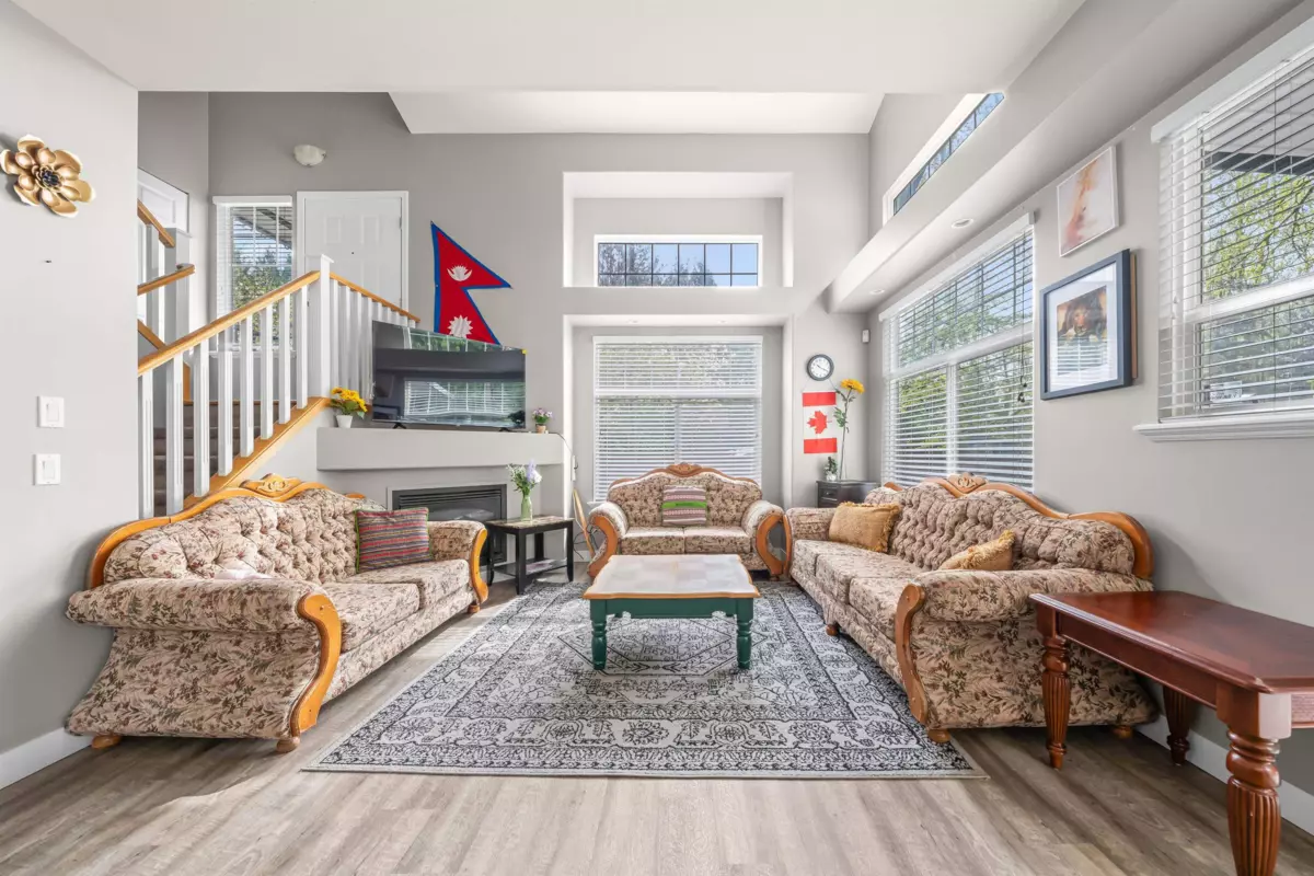 Family Room Photo of 1 11495 Cottonwood Drive, Maple Ridge, BC