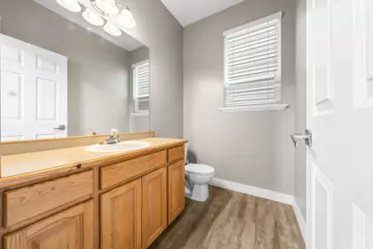 Hallway Photo of 1 11495 Cottonwood Drive, Maple Ridge, BC
