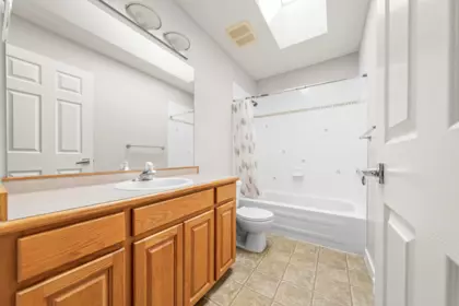 Laundry Room Photo of 1 11495 Cottonwood Drive, Maple Ridge, BC