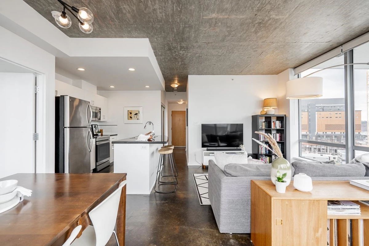 Family Room Photo of 804 919 Station Street, Vancouver, BC