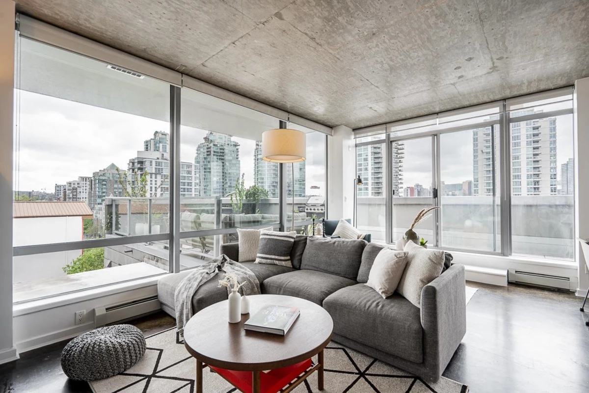 Living Room Photo of 804 919 Station Street, Vancouver, BC