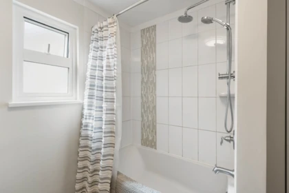 Laundry Room Photo of 19764 Wildcrest Avenue, Pitt Meadows, BC
