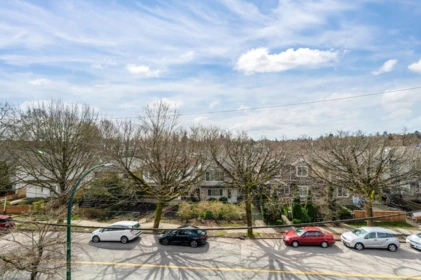 Outdoor Deck Photo of 8 531 E 16th Avenue, West Vancouver, BC