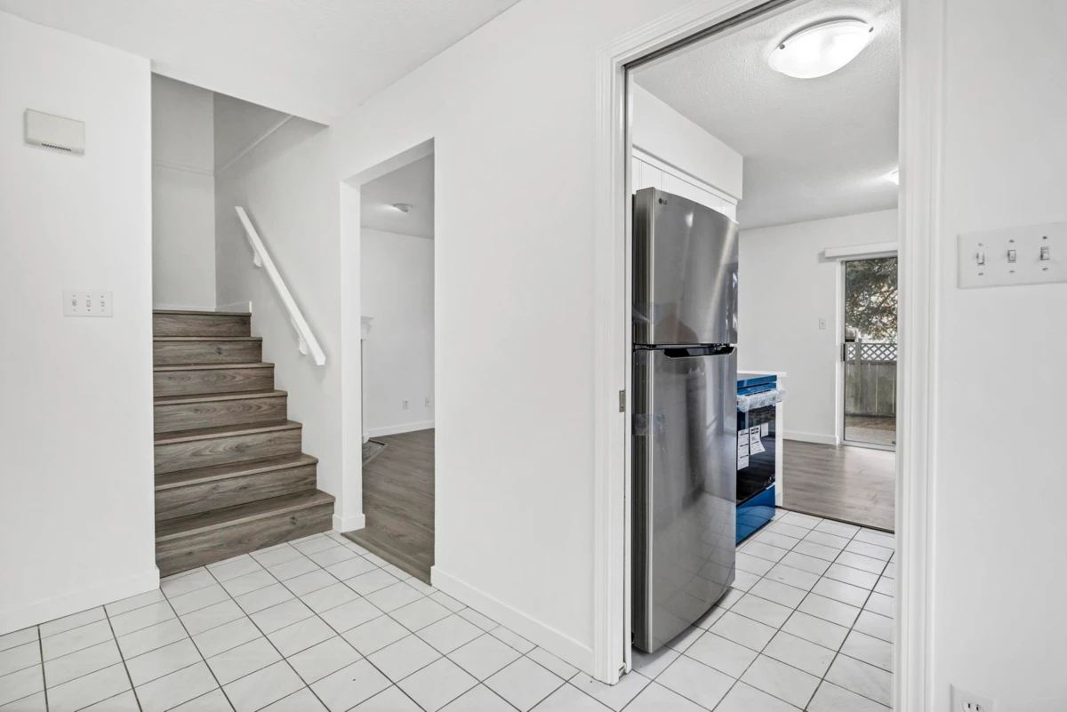 Living Room Photo of 5 7091 Blundell Road, Richmond, BC
