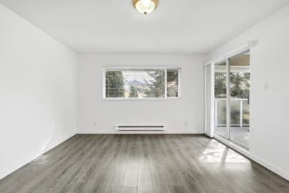 Basement Recreation Room Photo of 5 7091 Blundell Road, Richmond, BC
